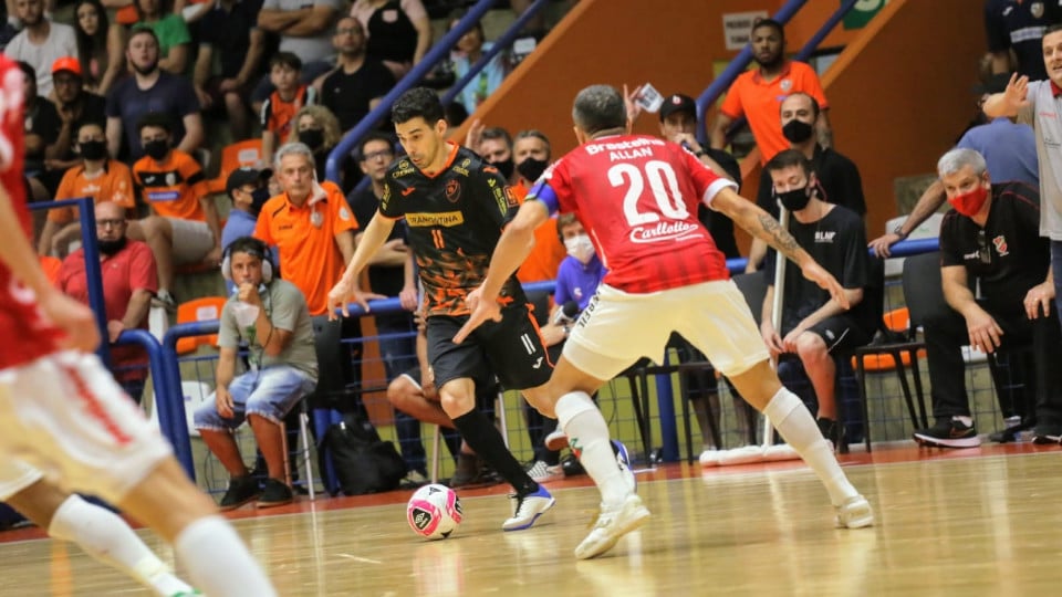 Joinville vence Carlos Barbosa e garante vaga na semifinal da LNF, futsal