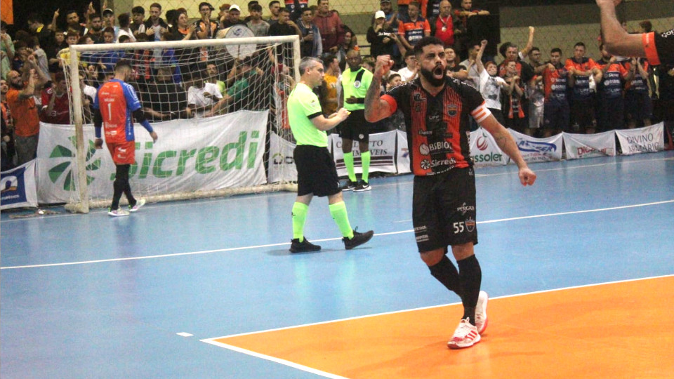 Decisão por pênaltis coloca Passo Fundo nas quartas de final - X1 Futsal