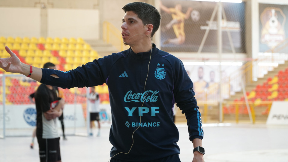 Treinador campeão mundial de futsal esteve em Sorocaba para série de  palestras, Magnus Academy, Notícias