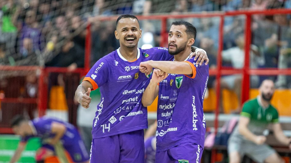 Uruguaianense vence Carazinho nos pênaltis e avança à semifinal do Gauchão  de Futsal